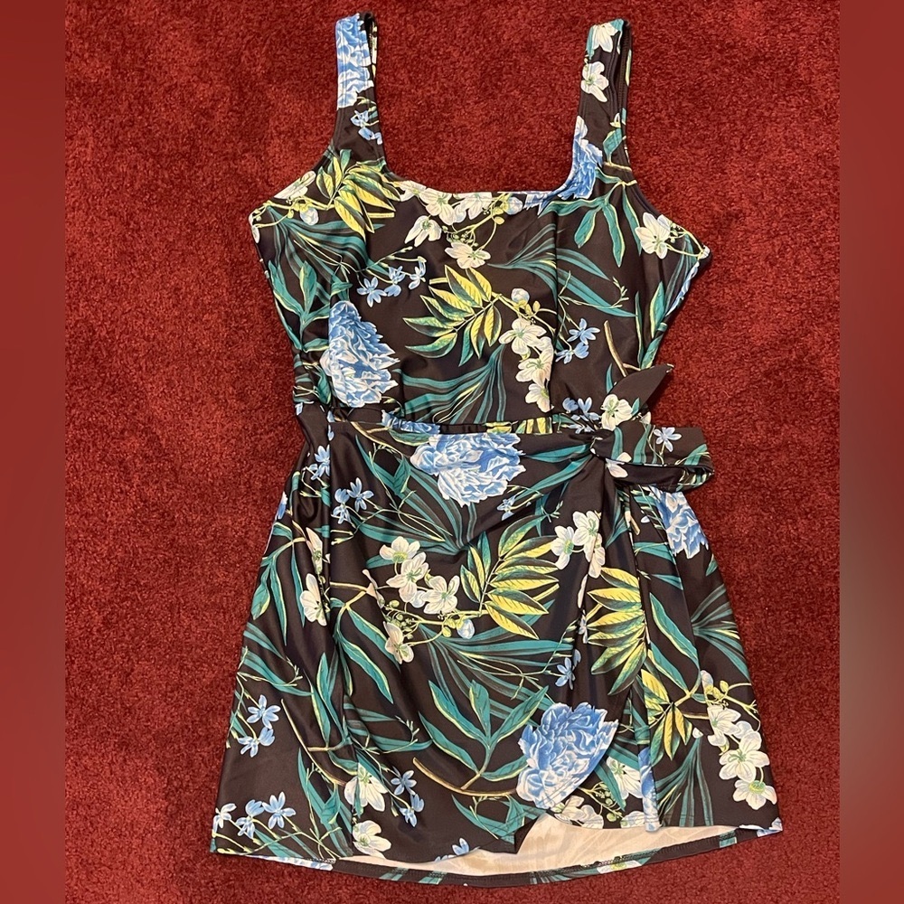 NWOT Old Navy Side Tie Wrap-Front Blue Floral Print Swim Dress Size XL